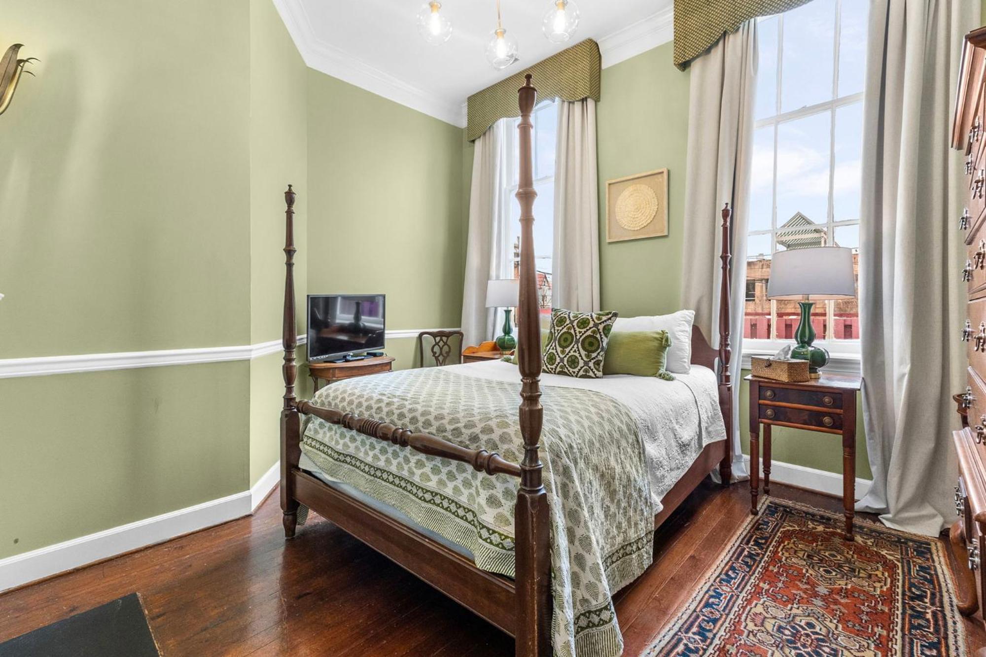 Leesburg Colonial Inn Екстериор снимка