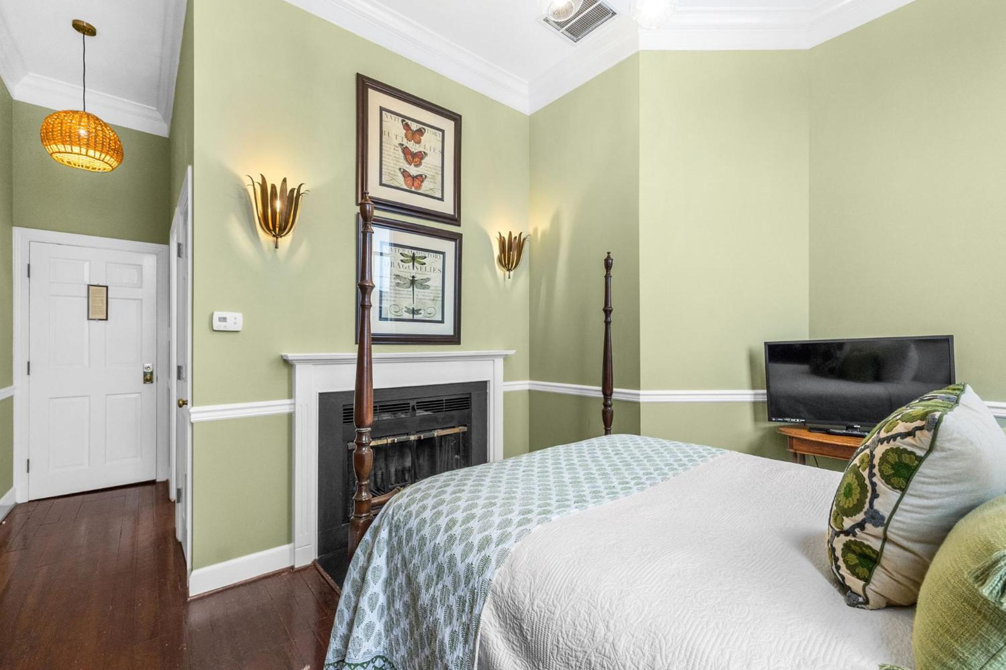 Leesburg Colonial Inn Екстериор снимка