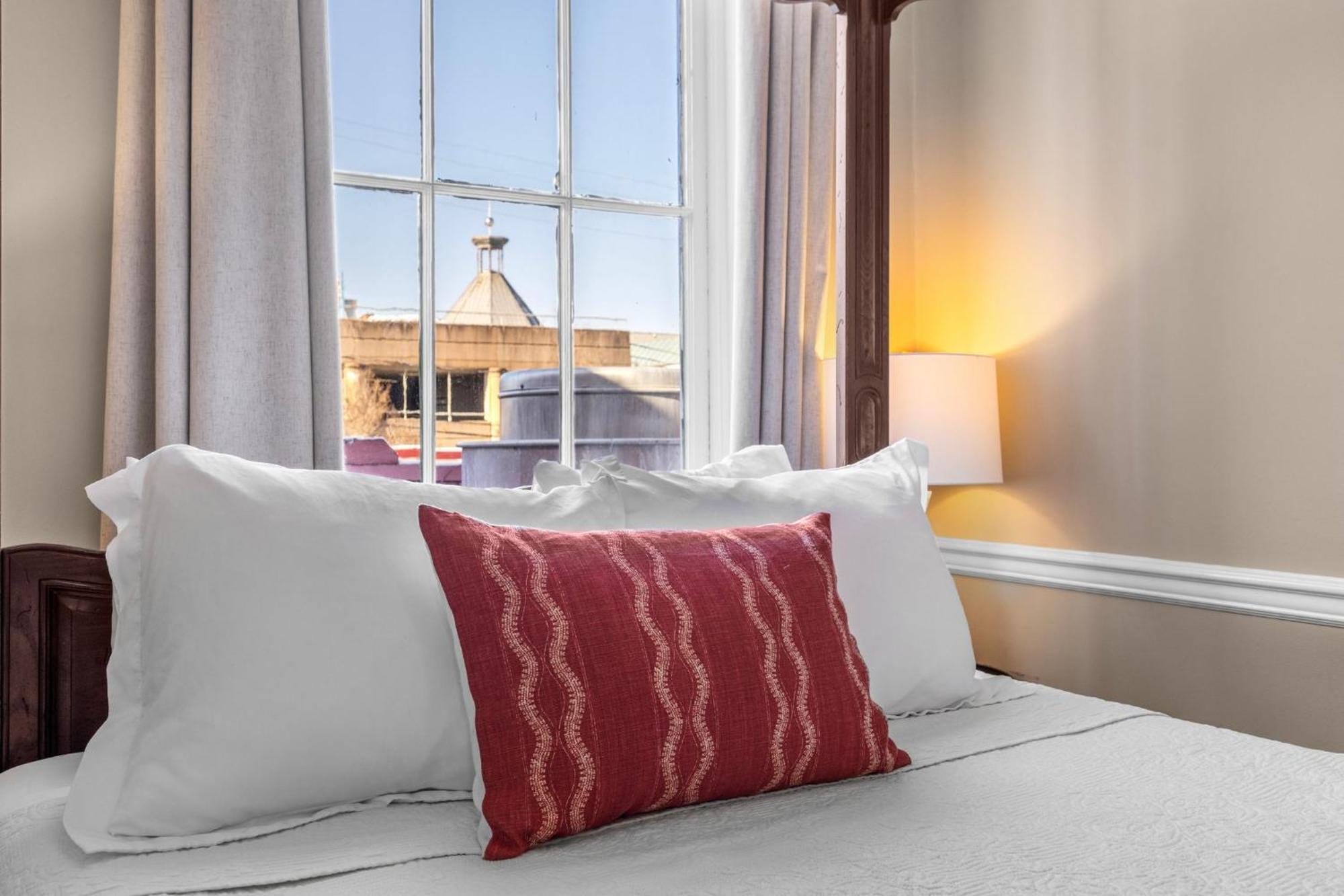 Leesburg Colonial Inn Екстериор снимка