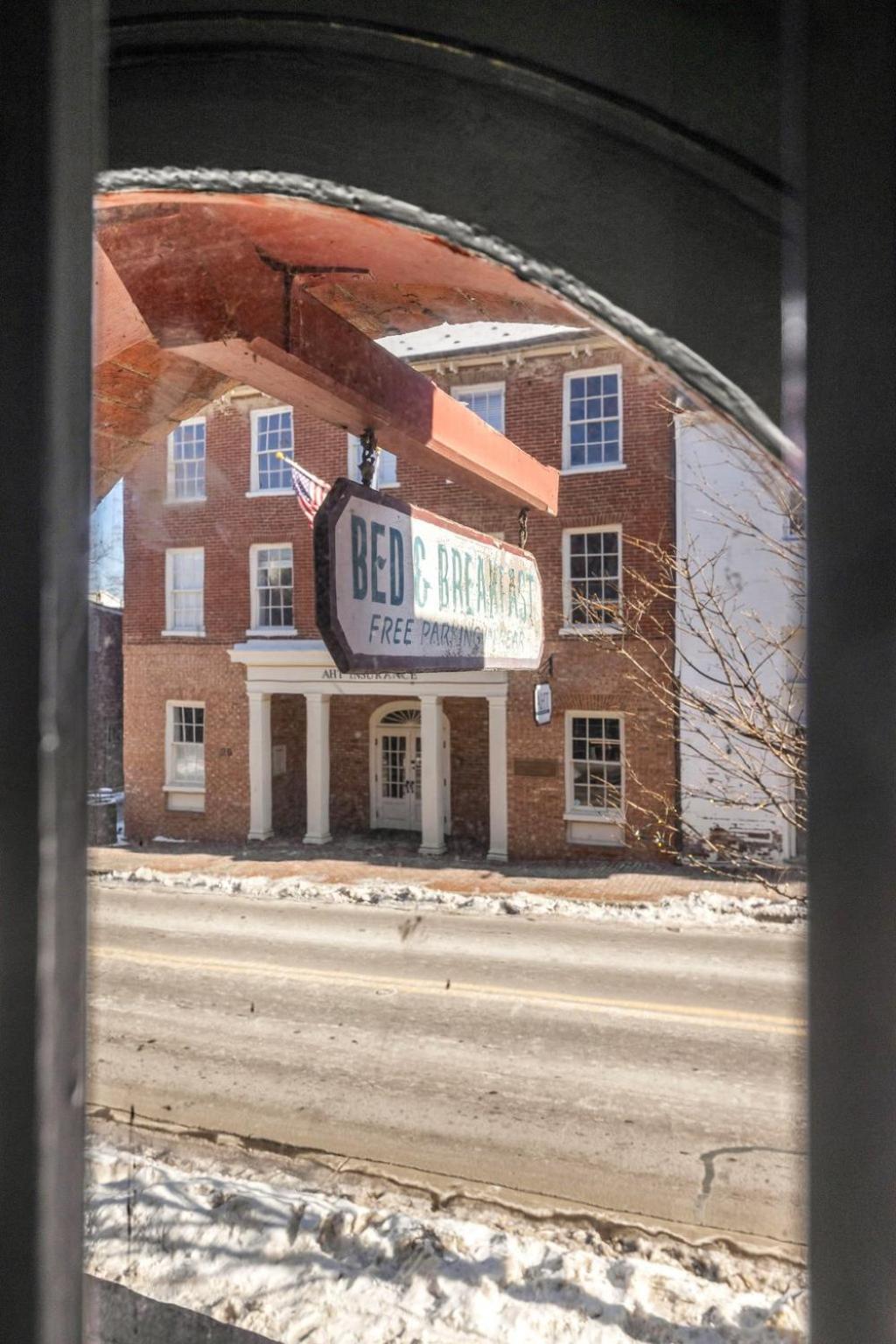 Leesburg Colonial Inn Екстериор снимка